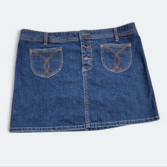 Vintage Old Navy Y2K Ultra Low Waist Denim Mini Jeans Skirt Size 14 - Picture 1 of 13